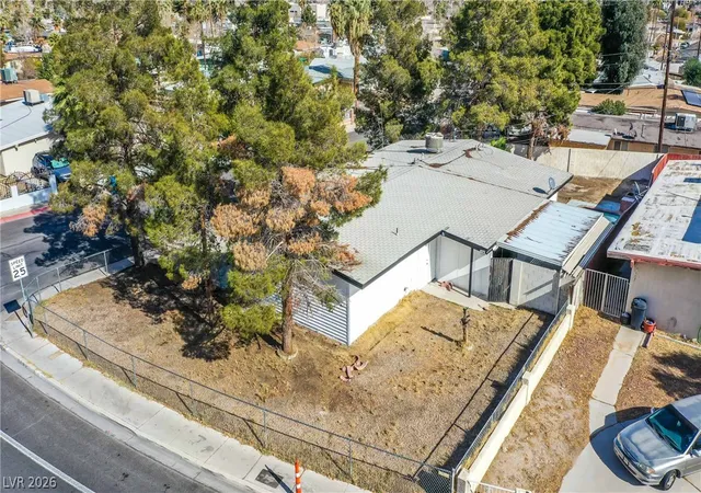 Photo 2 of Single family home for sale at 612 Bruce St, Las Vegas, NV 89101 | MLS# 2818026 | Listing updated on 2026-09-12