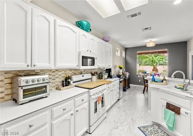 Photo 3 of Single family home for sale at 2166 Point Mallard Dr, Henderson, NV 89012 | MLS# 2817865 | Listing updated on 2026-09-12