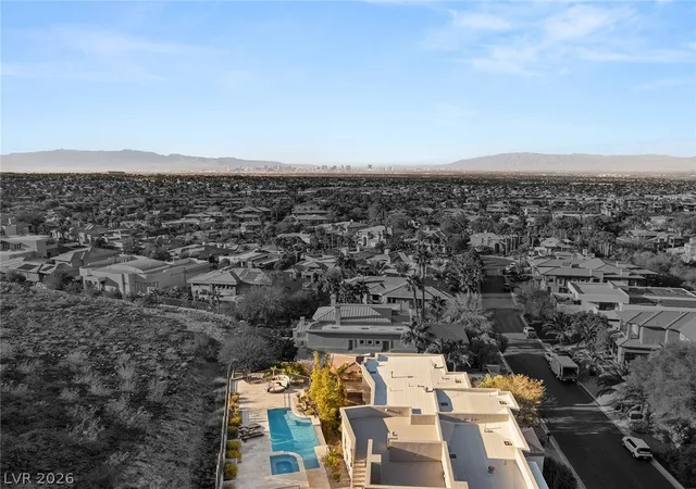 Photo 4 of Single family home for sale at 1635 Liege Dr, Henderson, NV 89012 | MLS# 2817021 | Listing updated on 2026-09-12