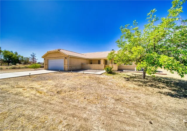 Photo 3 of Single family home for sale at 1141 Dutch Frd St, Pahrump, NV 89048 | MLS# 2817986 | Listing updated on 2026-09-12