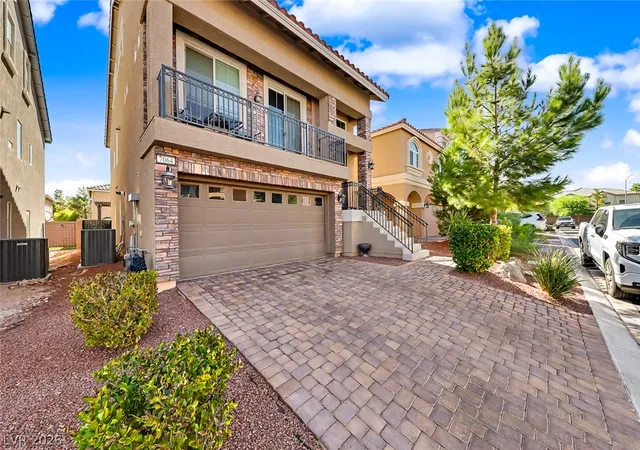 Photo 2 of Single family home for sale at 7064 Adler Fls St, Las Vegas, NV 89118 | MLS# 2818158 | Listing updated on 2026-09-12