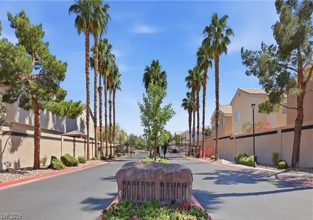 Townhouse for sale at 6068 Shyley St #101, Henderson, NV 89011 | MLS# 2817166