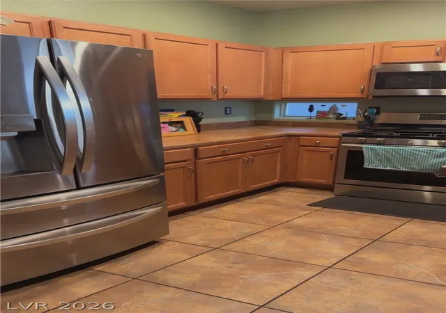 Photo 4 of Single family home for sale at 8913 Cambridge Glen Ct, Las Vegas, NV 89149 | MLS# 2818214 | Listing updated on 2026-09-12