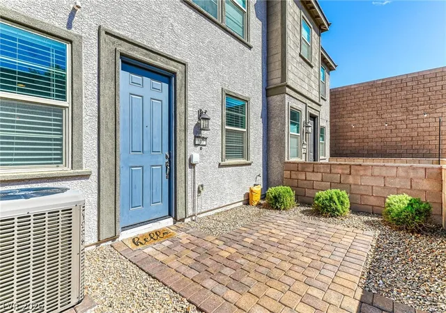 Photo 2 of Townhouse for sale at 667 Sleeping City Ave, Henderson, NV 89015 | MLS# 2818057 | Listing updated on 2026-09-12