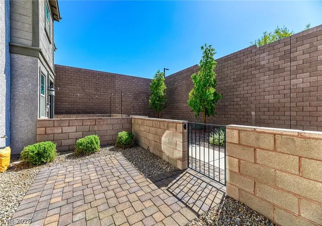 Photo 3 of Townhouse for sale at 667 Sleeping City Ave, Henderson, NV 89015 | MLS# 2818057 | Listing updated on 2026-09-12