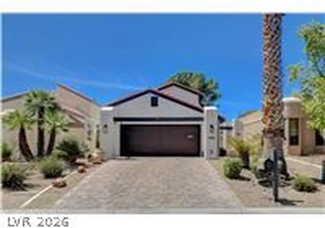 Photo 4 of Single family home for sale at 3200 Bel Air Dr, Las Vegas, NV 89109 | MLS# 2818169 | Listing updated on 2026-09-12
