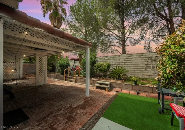 Photo 3 of Single family home for sale at 3213 Oyster Bay St, Las Vegas, NV 89117 | MLS# 2818201 | Listing updated on 2026-09-19