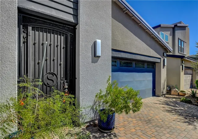 Photo 2 of Single family home for sale at 6834 Moorland St, North Las Vegas, NV 89084 | MLS# 2818238 | Listing updated on 2026-09-13