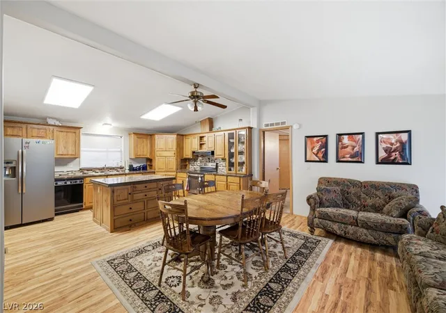 Photo 4 of Manufactured home for sale at 140 Fairway St, Pahrump, NV 89048 | MLS# 2818261 | Listing updated on 2026-09-13