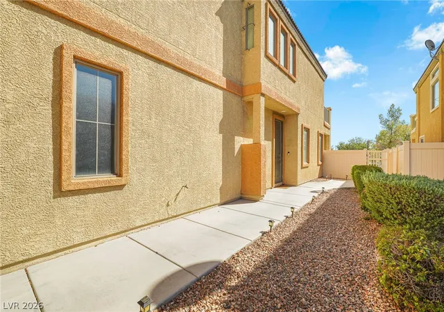 Photo 4 of Single family home for sale at 5552 Overlook Valley St, North Las Vegas, NV 89081 | MLS# 2818234 | Listing updated on 2026-09-13