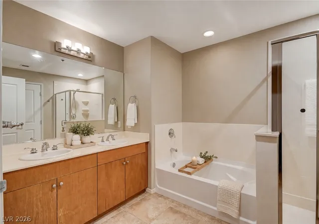 Listing Photo 4 - Condo for sale in building located at 8255 Las Vegas Blvd, Las Vegas, NV 89123 - Unit #1322