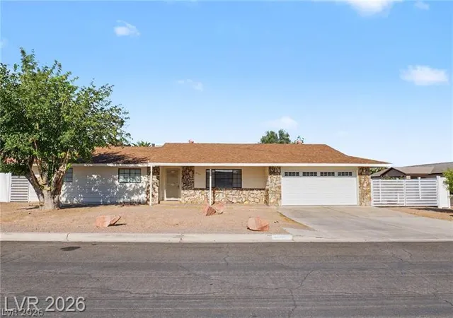 Single family home for sale at 2090 Lucerne St, Las Vegas, NV 89104 | MLS# 2818275