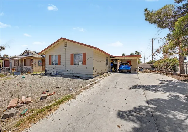 Photo 3 of Single family home for sale at 5015 Carmel Ave, Las Vegas, NV 89122 | MLS# 2817864 | Listing updated on 2026-09-15