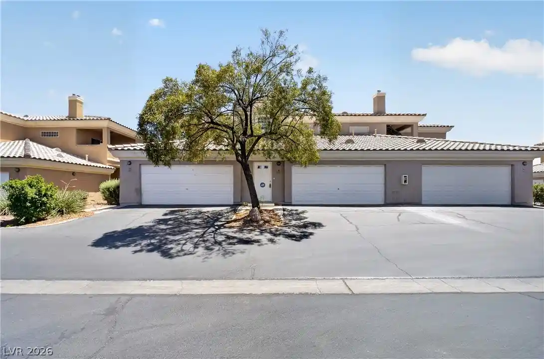 Listing Photo 1 - Condo for sale in 6901 Cobre Azul Ave located at 6901 Cobre Azul Ave, Las Vegas, NV 89108 - Unit #202