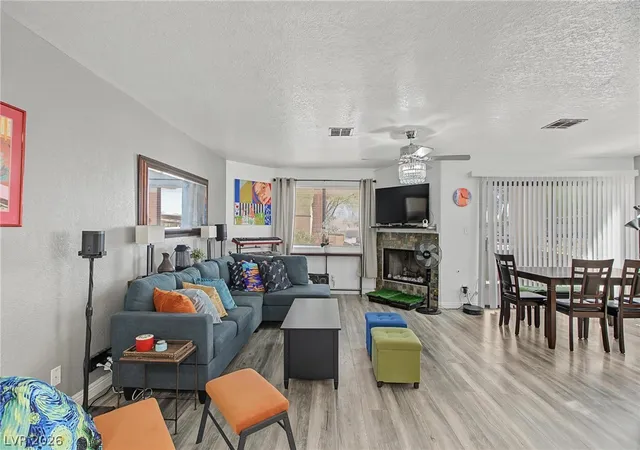 Listing Photo 5 - Condo for sale in building located at 5042 S Rainbow Blvd, Las Vegas, NV 89118 - Unit #102