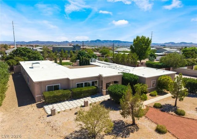 Photo 3 of Sale Pending at 9120 Mohawk St, Las Vegas, NV 89139 | MLS# 2818461 | Listing updated on 2026-09-24