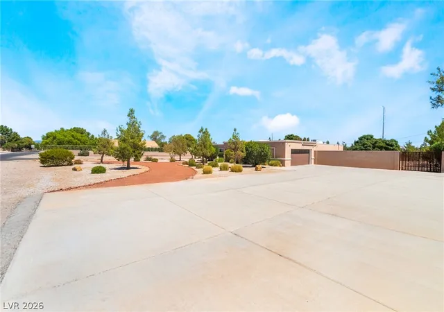 Photo 3 of Sale Pending at 9120 Mohawk St, Las Vegas, NV 89139 | MLS# 2818461 | Listing updated on 2026-09-24