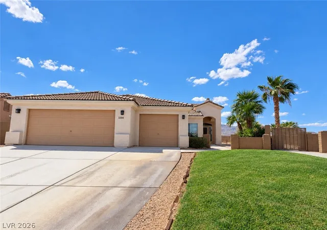 Photo 1 of Single family home for sale at 1166 Golf Clb Dr, Laughlin, NV 89029 | MLS# 2818025 | Listing updated on 2026-10-07