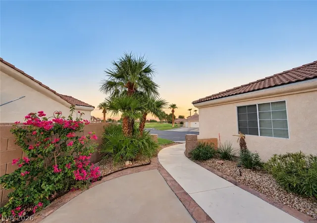 Photo 3 of Single family home for sale at 1166 Golf Clb Dr, Laughlin, NV 89029 | MLS# 2818025 | Listing updated on 2026-10-07