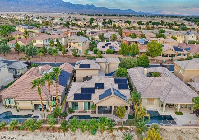 Photo 3 of Single family home for sale at 8565 Killians Greens Dr, Las Vegas, NV 89131 | MLS# 2818996 | Listing updated on 2026-10-07