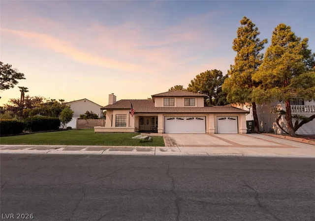 Photo 1 of Sale Pending at 2805 Crystal Bay Dr, Las Vegas, NV 89117 | MLS# 2819055 | Listing updated on 2026-09-23