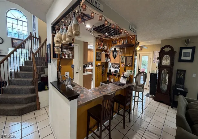 Photo 3 of Sale Pending at 2805 Crystal Bay Dr, Las Vegas, NV 89117 | MLS# 2819055 | Listing updated on 2026-09-23