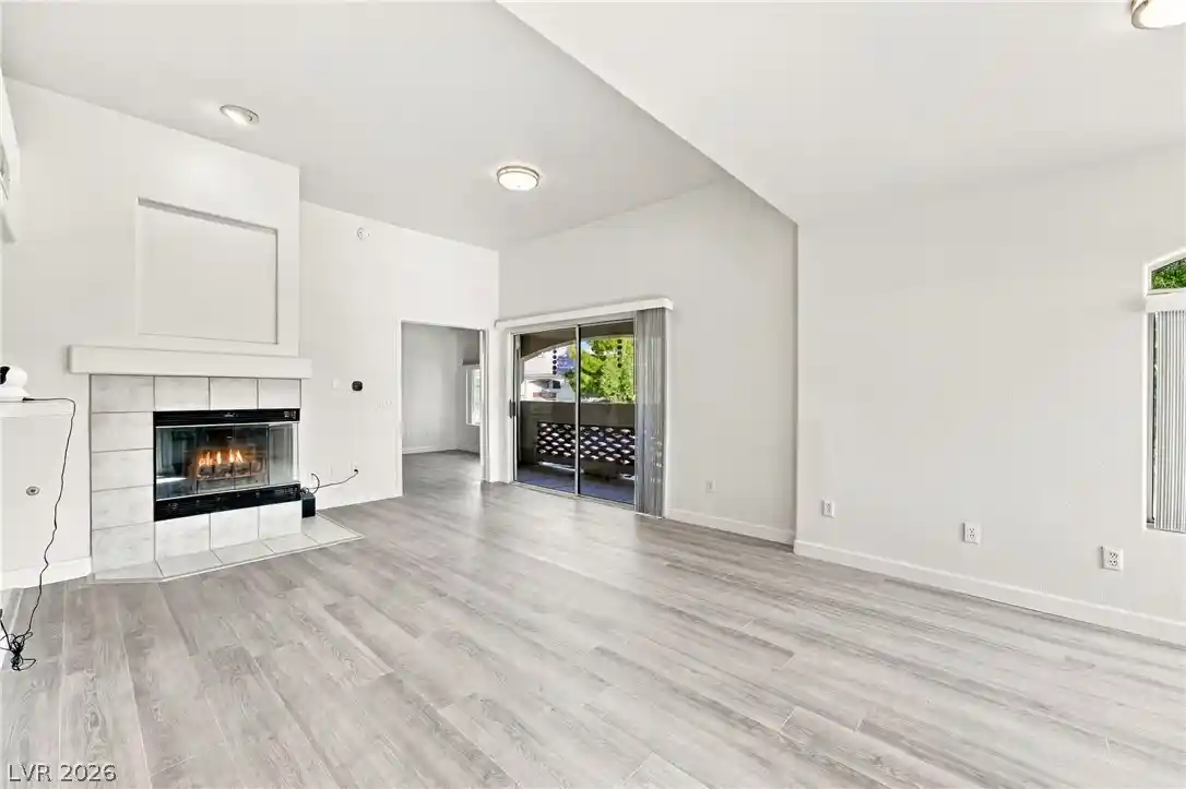 Listing Photo 1 - Condo for sale in 7400 W Flamingo Rd located at 7400 W Flamingo Rd, Las Vegas, NV 89147 - Unit #2013