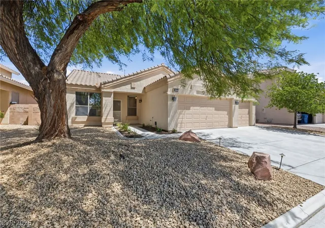 Single family home for sale at 6324 Malachite Bay Ave, Las Vegas, NV 89130 | MLS# 2819163