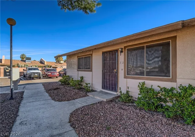 Photo 1 of Townhouse for sale at 372 Linn Ln, Las Vegas, NV 89110 | MLS# 2819075 | Listing updated on 2026-09-17