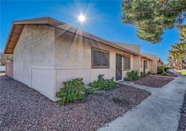 Photo 2 of Townhouse for sale at 372 Linn Ln, Las Vegas, NV 89110 | MLS# 2819075 | Listing updated on 2026-09-17