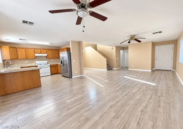 Photo 3 of Single family home for sale at 5926 Stone Holw Ave, Las Vegas, NV 89156 | MLS# 2819143 | Listing updated on 2026-09-16