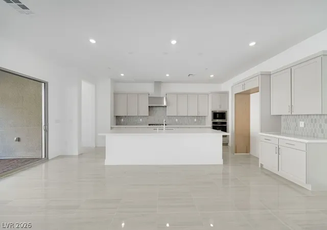 Photo 2 of Single family home for sale at 370 Tigullio Ave, Henderson, NV 89011 | MLS# 2819511 | Listing updated on 2026-09-17