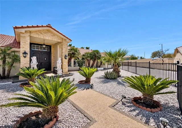 Photo 3 of Single family home for sale at 3272 Crystal Palm Ct, Las Vegas, NV 89117 | MLS# 2819441 | Listing updated on 2026-10-06