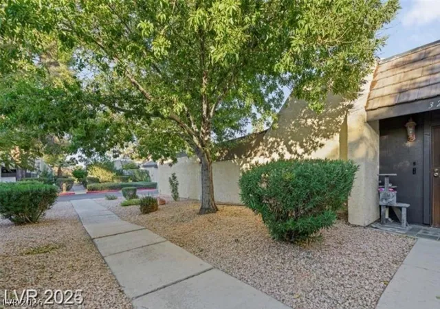 Photo 2 of Townhouse for sale at 3255 Liahona Way, Las Vegas, NV 89121 | MLS# 2819334 | Listing updated on 2026-09-18
