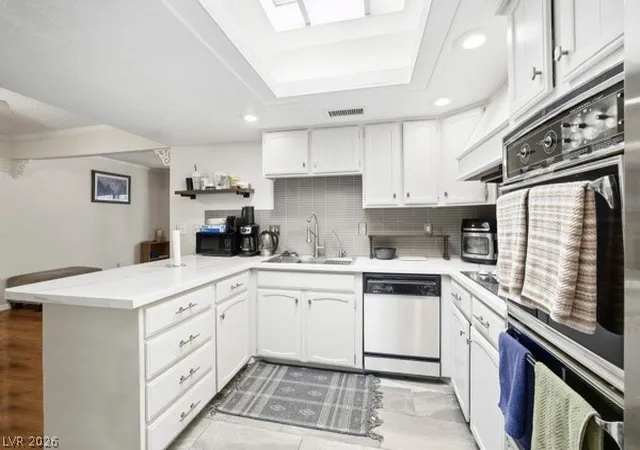 Photo 3 of Townhouse for sale at 3773 Monument St, Las Vegas, NV 89121 | MLS# 2819263 | Listing updated on 2026-09-18