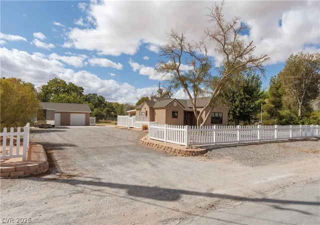 Photo 1 of Single family home for sale at 195 W Perkins Ave, Overton, NV 89040 | MLS# 2819706 | Listing updated on 2026-09-19