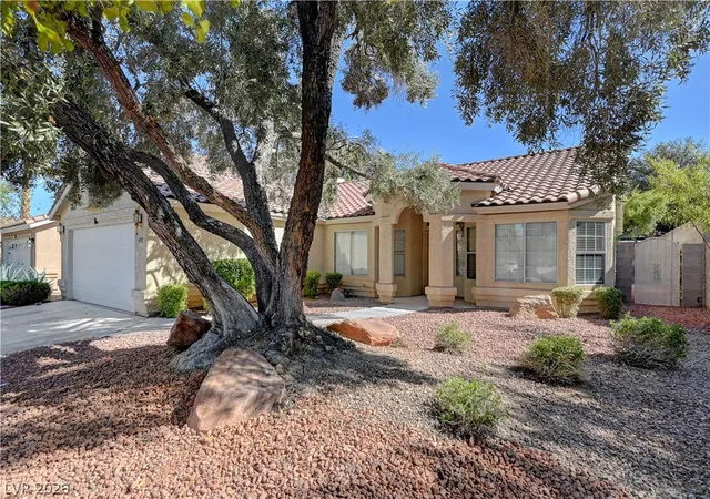 Photo 4 of Single family home for sale at 4717 Pointe Decatur Way, North Las Vegas, NV 89032 | MLS# 2819769 | Listing updated on 2026-09-18