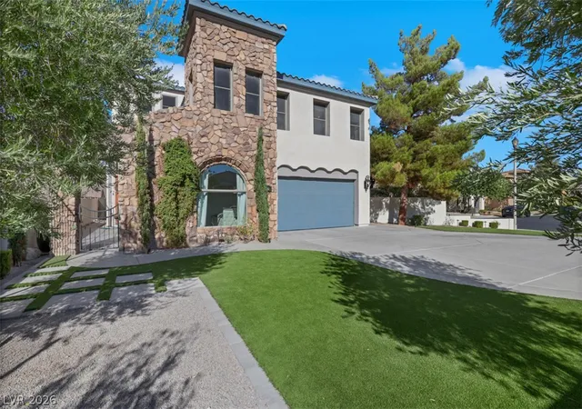 Photo 2 of Sale Pending at 915 Via Canale Dr, Henderson, NV 89011 | MLS# 2816933 | Listing updated on 2026-09-26