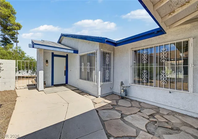Photo 2 of Townhouse for sale at 6992 Quarry Dr, Las Vegas, NV 89147 | MLS# 2819348 | Listing updated on 2026-09-18
