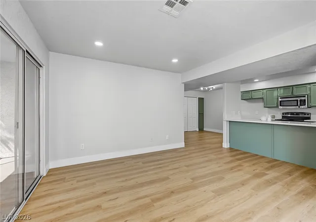 Photo 3 of Condo for sale at 2725 S Nellis Blvd #1017, Las Vegas, NV 89121 | MLS# 2819444 | Listing updated on 2026-09-24