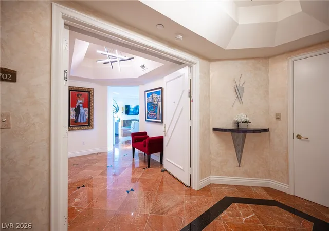 Listing Photo 4 - Condo for sale in building located at 2857 Paradise Rd, Las Vegas, NV 89109 - Unit #1702