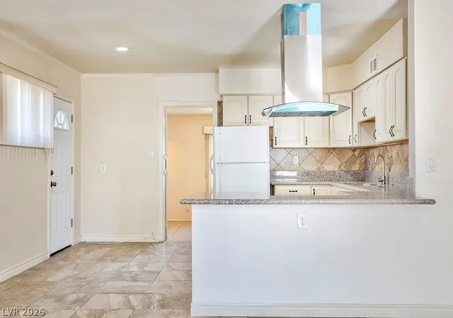 Photo 3 of Single family home for sale at 914 N 1st Street, Las Vegas, NV 89101 | MLS# 2818773 | Listing updated on 2026-10-03