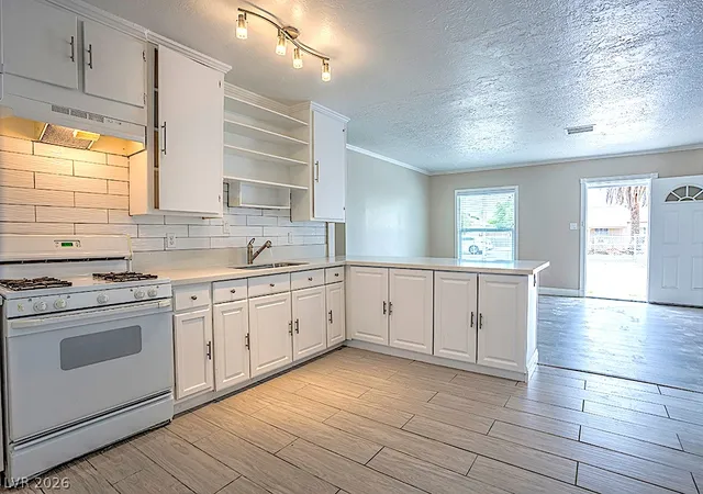 Photo 1 of Sale Pending at 911 N 1st Street, Las Vegas, NV 89101 | MLS# 2819199 | Listing updated on 2026-10-03