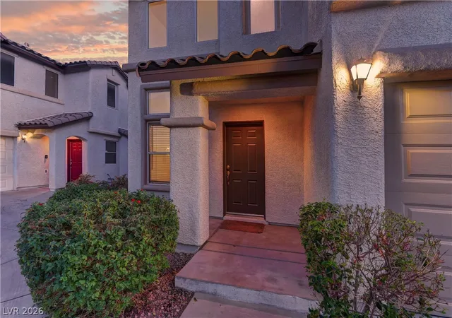 Photo 3 of Sale Pending at 10532 Pena Blanca Ct, Las Vegas, NV 89183 | MLS# 2819942 | Listing updated on 2026-09-29