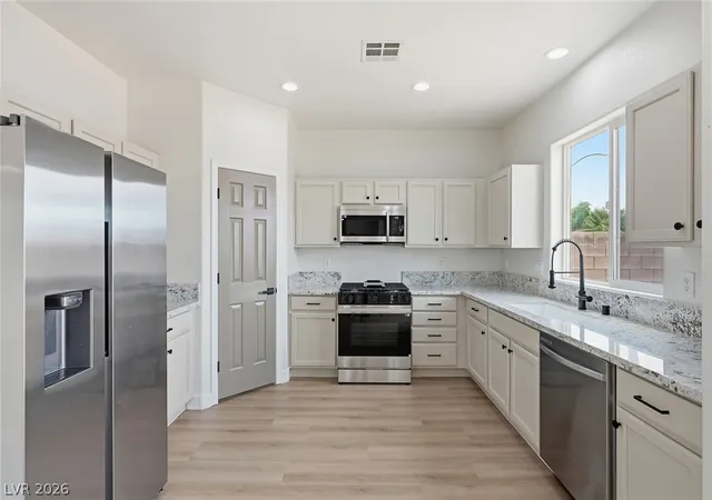 Photo 2 of Single family home for sale at 8149 Loma Del Ray St, Las Vegas, NV 89131 | MLS# 2819814 | Listing updated on 2026-09-30