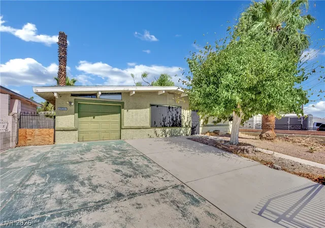 Photo 2 of Single family home for sale at 500 Recco Ave, North Las Vegas, NV 89030 | MLS# 2820324 | Listing updated on 2026-09-19