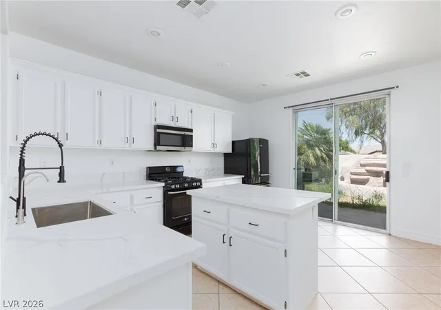 Photo 4 of Single family home for sale at 8212 Calico Wind St, Las Vegas, NV 89131 | MLS# 2819237 | Listing updated on 2026-09-29