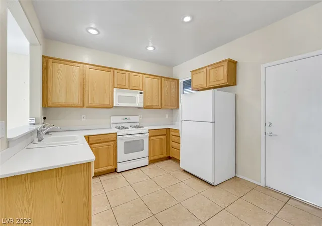 Photo 3 of Single family home for sale at 2557 Corvus St, Henderson, NV 89044 | MLS# 2819973 | Listing updated on 2026-09-28