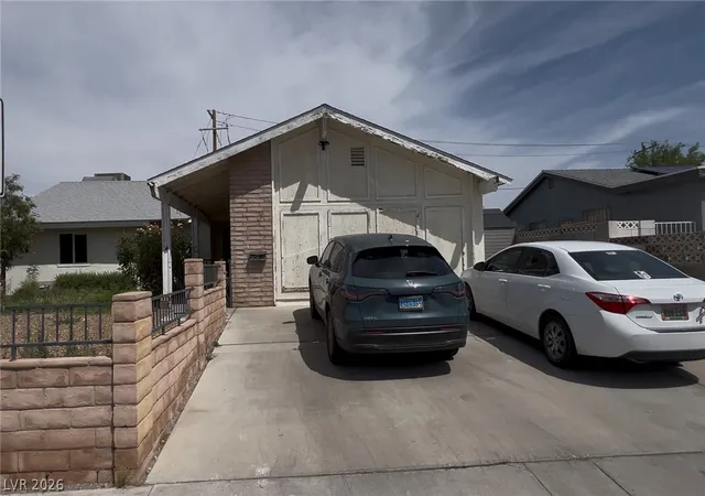 Photo 1 of Single family home for sale at 2924 Lindell Rd, Las Vegas, NV 89146 | MLS# 2820278 | Listing updated on 2026-09-21