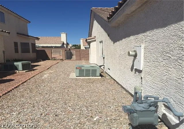 Photo 2 of Single family home for sale at 3421 Rose Valley St, North Las Vegas, NV 89032 | MLS# 2820533 | Listing updated on 2026-09-21
